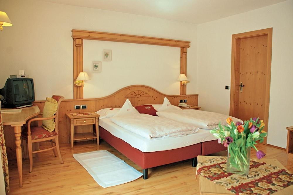 Hotel Flora Sëlva Buitenkant foto