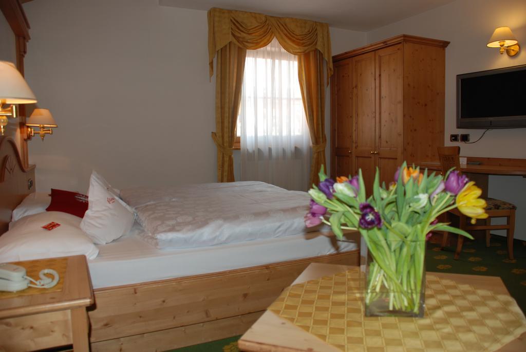 Hotel Flora Sëlva Kamer foto