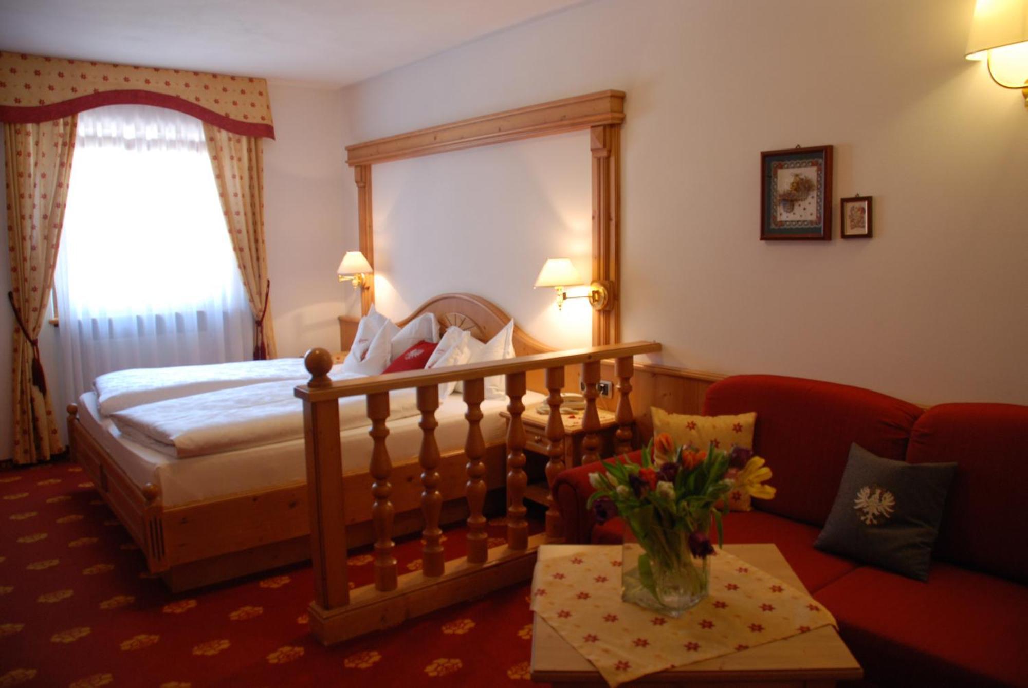 Hotel Flora Sëlva Buitenkant foto