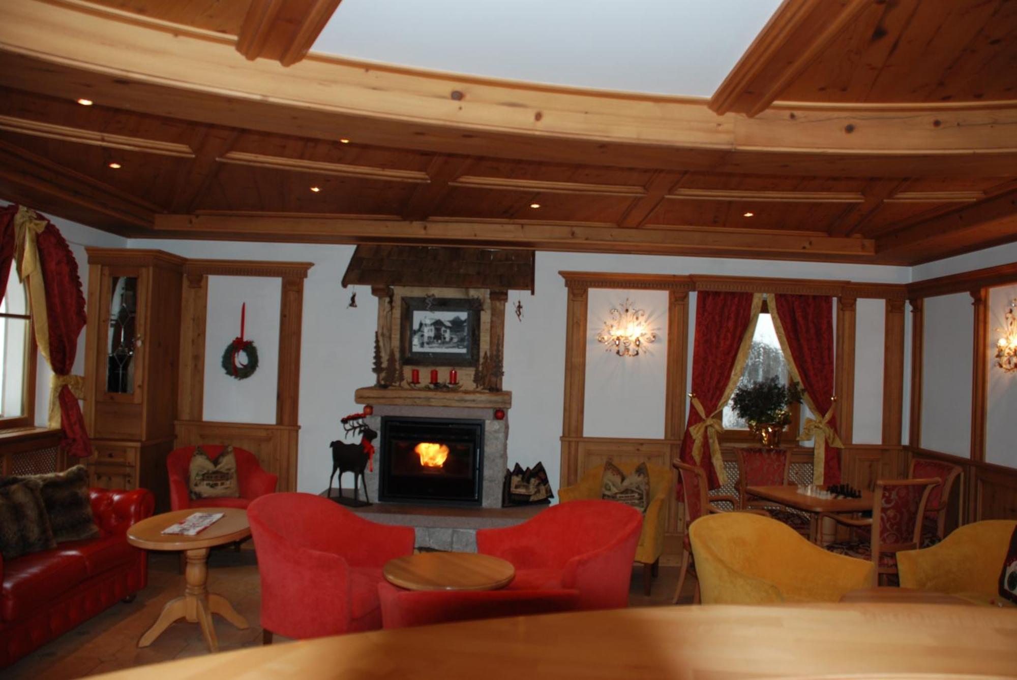 Hotel Flora Sëlva Buitenkant foto